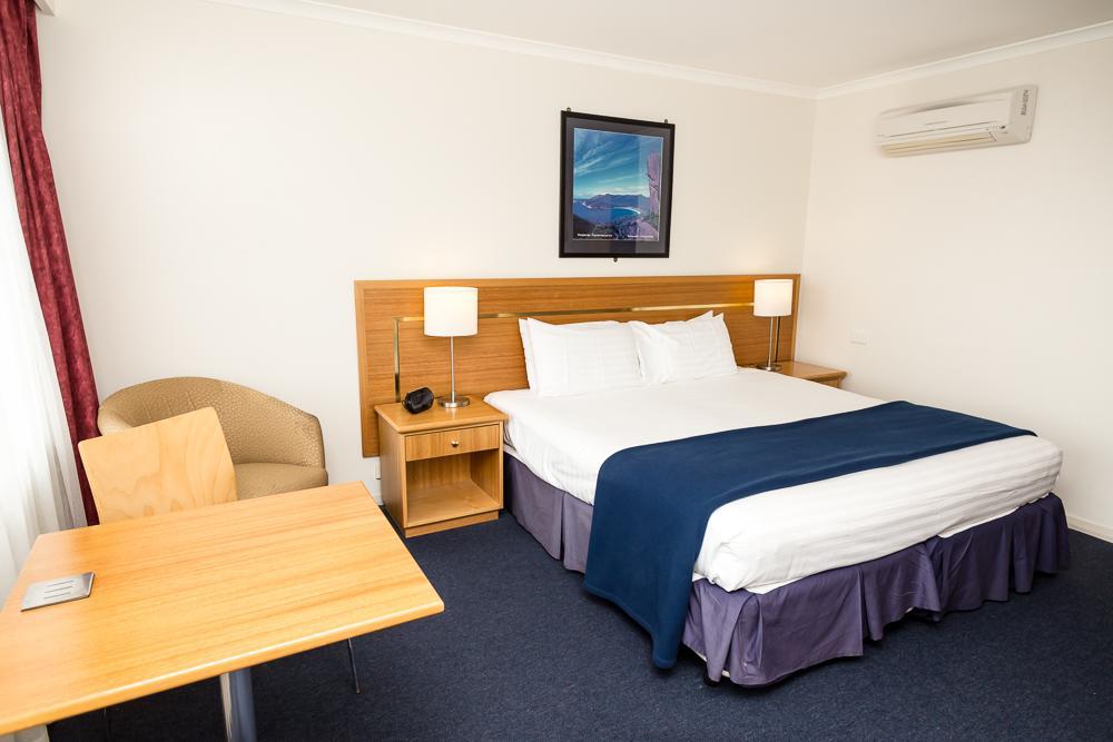 Hotel Edgewater